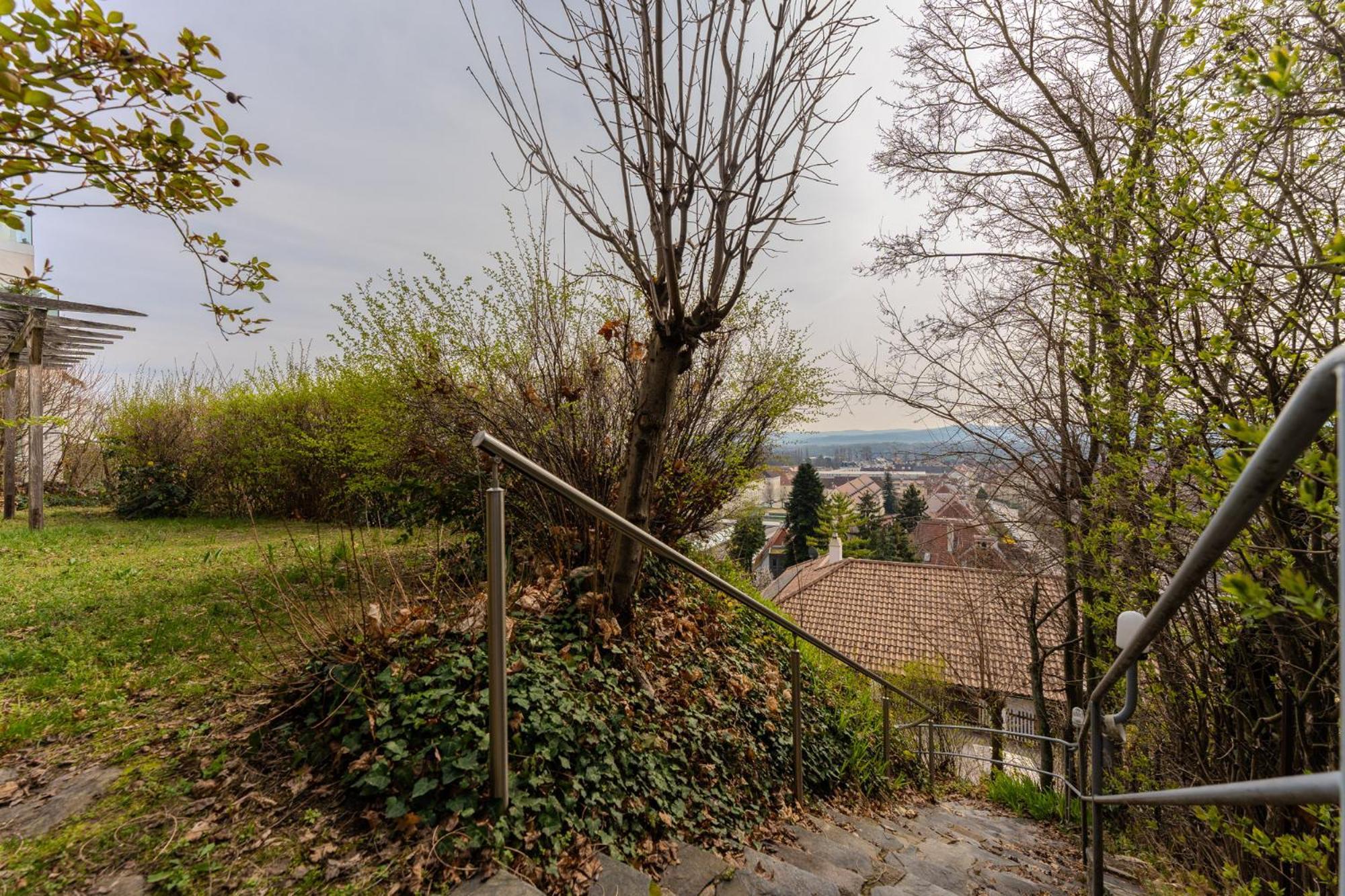Haus In Exklusiver Lage Villa Krems an der Donau Bagian luar foto